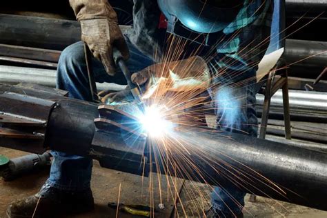 how to become a good metal fabrication|metal fabrication training.